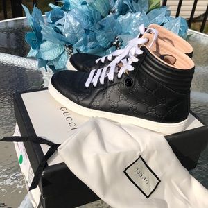 Authentic Gucci sneakers
